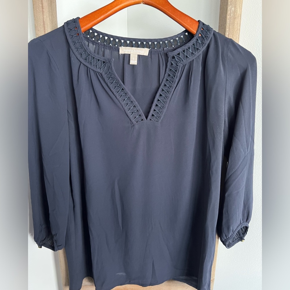 NWOT Banana Republic, never worn dark navy dressy top for work or play; Small.